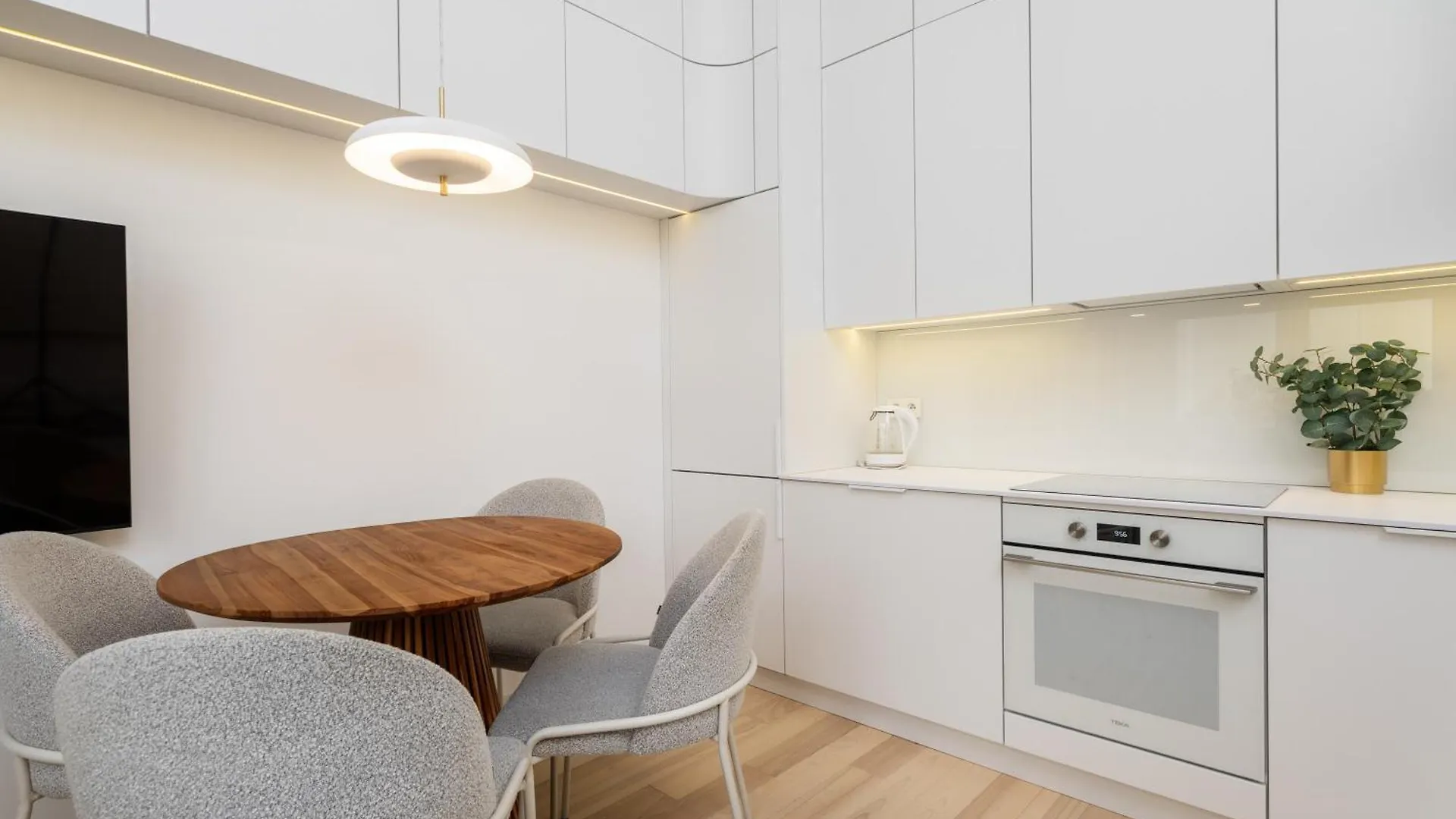 Apartment The Champagne Suite City Center Warsaw