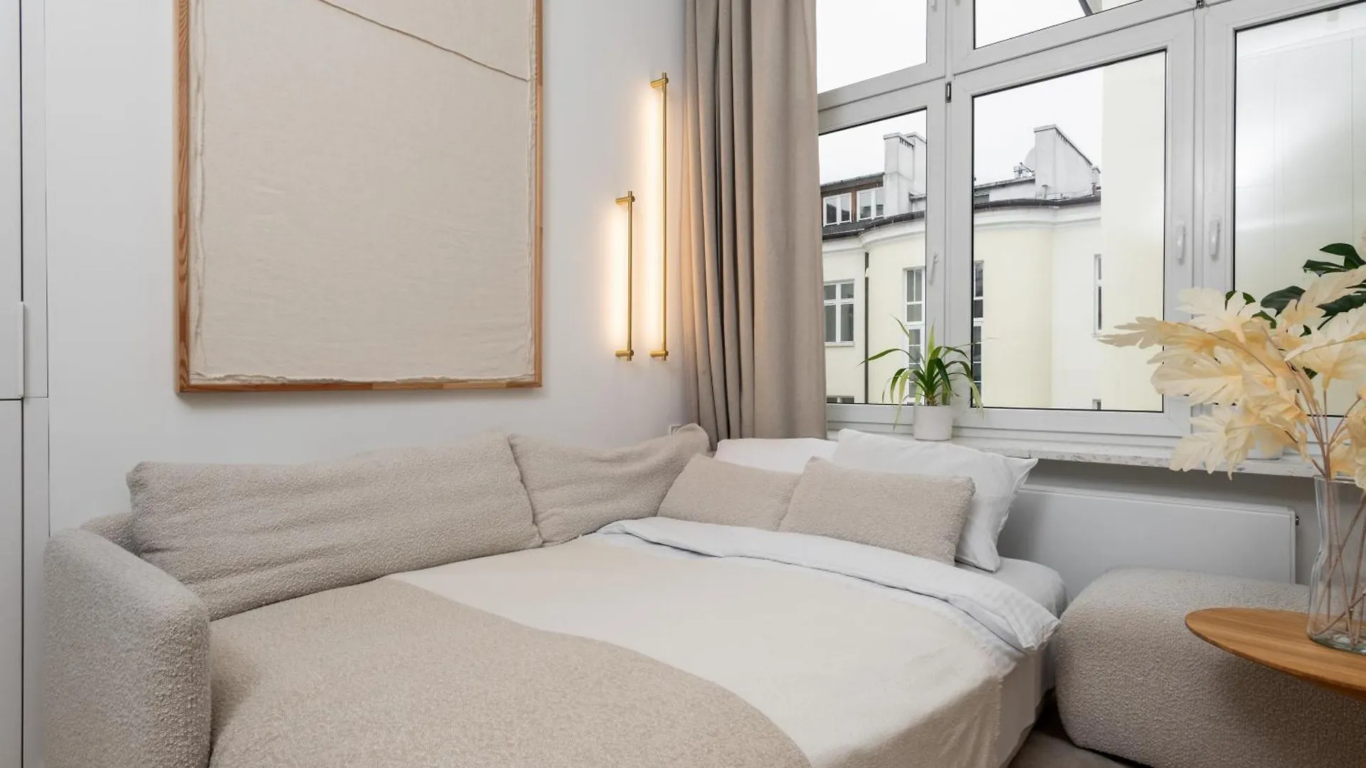 The Champagne Suite City Center Warsaw 0*,