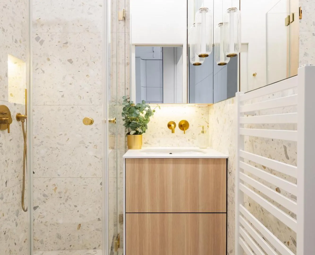 The Champagne Suite City Center Warsaw