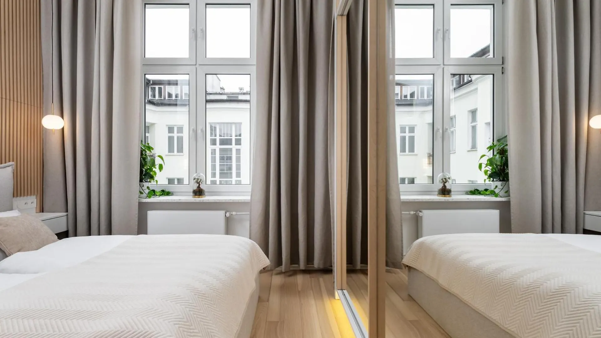 The Champagne Suite City Center Warsaw